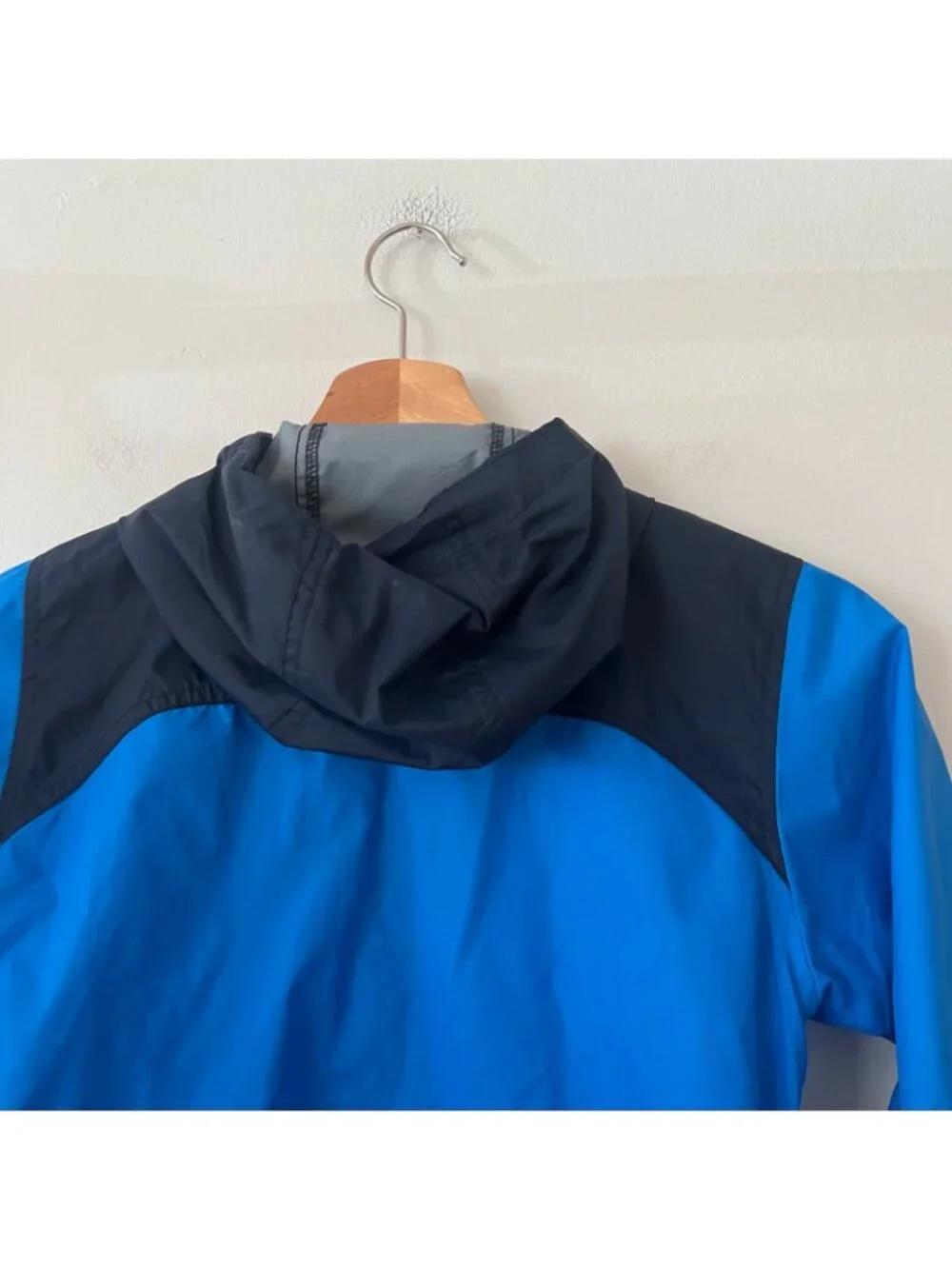 Columbia Blue Waterproof Windbreaker Rain Jacket Kid's Size Small 8